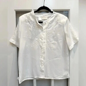 Vintage Christie & Jill | White Floral Embroidered Blouse Rose Buttons Size 12P